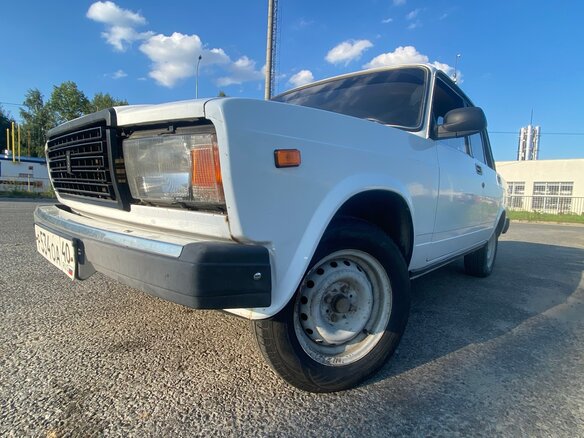 1999 Lada (ВАЗ) 2107, белый, 100000 рублей - вид 7