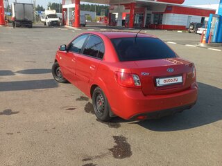 2011 Kia Rio II Рестайлинг, красный, 560000 рублей, вид 5
