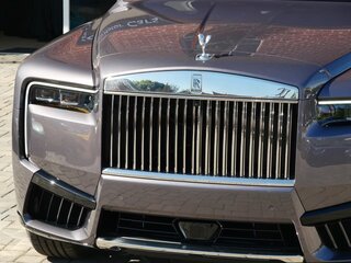2025 Rolls-Royce Cullinan I Рестайлинг (Series II), серый, 58908954 рублей, вид 4