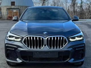 2022 BMW X6 40i III (G06), серый, 7800000 рублей, вид 2
