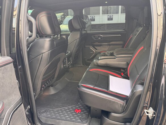 2023 Ram 1500 Crew Cab TRX V, чёрный, 12500000 рублей - вид 15