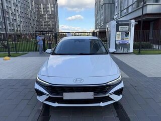 2023 Hyundai Elantra VII (CN7) Рестайлинг, белый, 1720000 рублей, вид 2