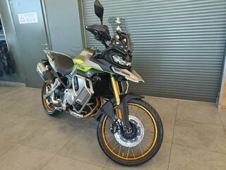 2026 Voge 900DSX, серебристый, 1033000 рублей, вид 3