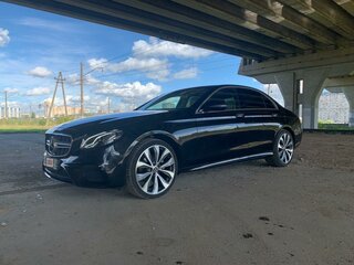 2016 Mercedes-Benz E-Класс 200 V (W213, S213, C238), чёрный, 3049999 рублей, вид 1