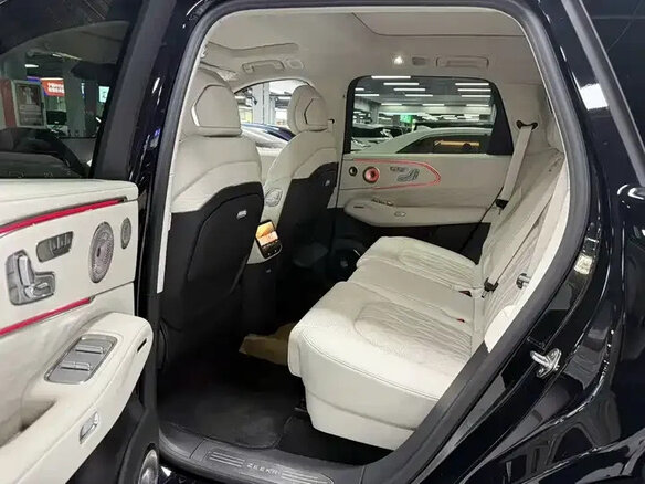 2026 Zeekr 8X 55 kWh, чёрный, 9093000 рублей - вид 9