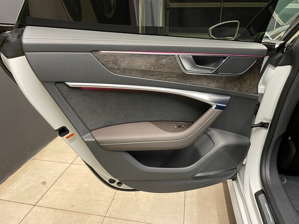 2020 Audi A7 55 TFSI II (4K), белый, 5200000 рублей - вид 15