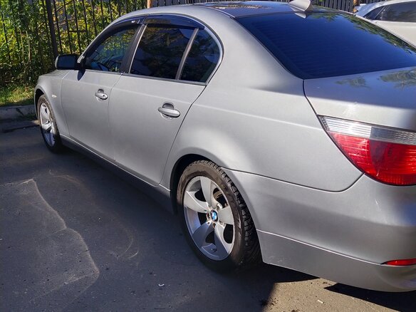 2005 BMW 5 серии 523i V (E60/E61), серый, 925000 рублей - вид 11