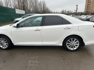 2013 Toyota Camry VII (XV50), белый, 1400000 рублей, вид 5