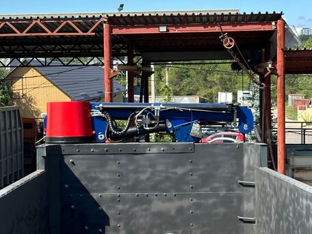 2022 Sinotruk Howo A5, пурпурный, 6900000 рублей, вид 4