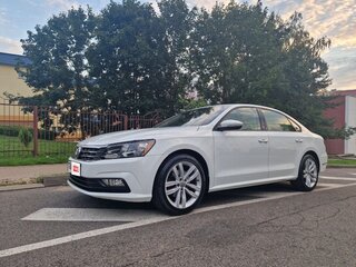 2018 Volkswagen Passat (North America and China) I Рестайлинг, белый, 1537512 рублей, вид 3