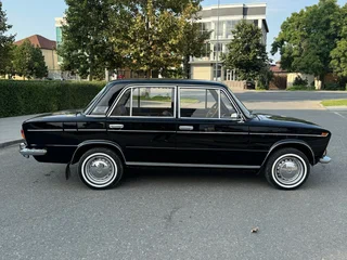 1981 Lada (ВАЗ) 2103, чёрный, 990000 рублей, вид 4
