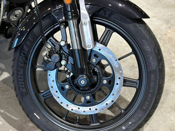 2026 Royal Enfield Super Meteor, чёрный, 764000 рублей - вид 15