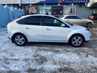 2007 Ford Focus II Рестайлинг, белый, 550000 рублей, вид 4