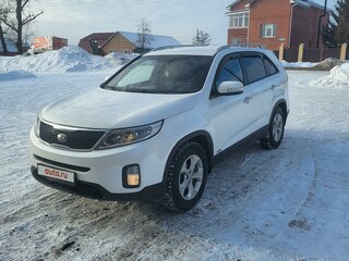 2014 Kia Sorento II Рестайлинг, белый, 2600000 рублей, вид 1