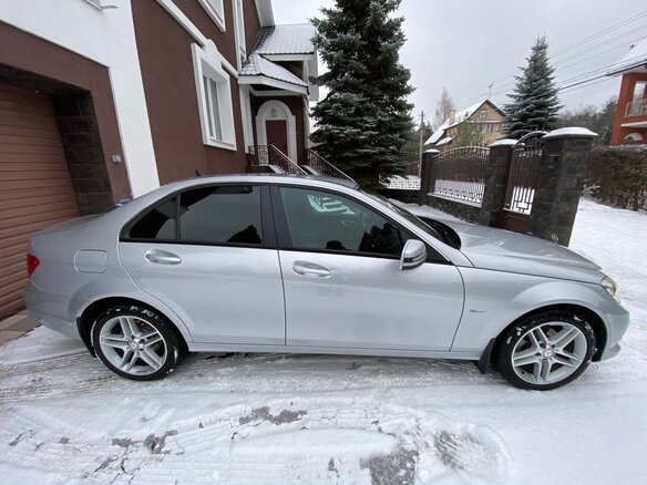 2011 Mercedes-Benz C-Класс 180 BlueEFFICIENCY III (W204) Рестайлинг, серебристый - вид 9