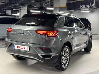 2021 Volkswagen T-Roc I, серебристый, 1799000 рублей, вид 5