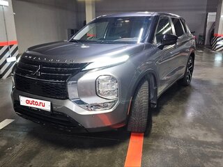 2022 Mitsubishi Outlander IV, серый, 3350000 рублей, вид 4