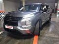 2022 Mitsubishi Outlander IV, серый, 3350000 рублей - вид 3