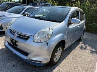 2013 Toyota Passo II (C30), серебристый, 349776 рублей, вид 1