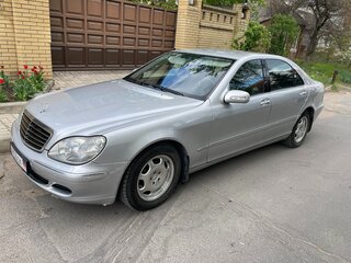 2005 Mercedes-Benz S-Класс 350 IV (W220) Рестайлинг, серебристый, 1550000 рублей, вид 2