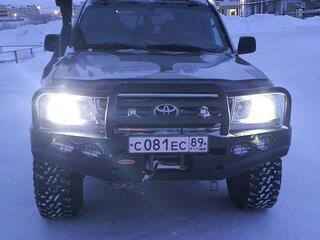 2005 Toyota Land Cruiser 105 100 Series Рестайлинг 2, серебристый, 4000000 рублей, вид 2