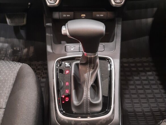 2021 Kia Rio IV Рестайлинг, красный - вид 14