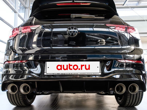 2025 Volkswagen Golf R VIII Рестайлинг, чёрный, 7289000 рублей - вид 1