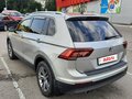 2017 Volkswagen Tiguan II, серебристый, 3250000 рублей - вид 2