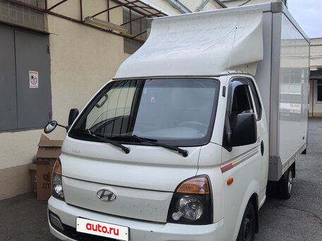 2013 Hyundai Porter II, белый, 800000 рублей, вид 1