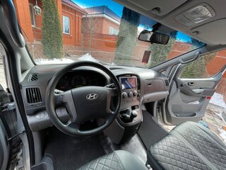 2008 Hyundai Grand Starex I, серебристый, 1850000 рублей, вид 4