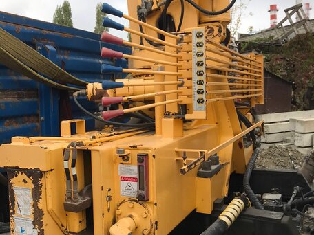 2019 КамАЗ 43118, белый, 6500000 рублей, вид 2