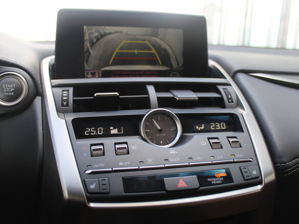 2019 Lexus NX 300 I Рестайлинг, белый - вид 6
