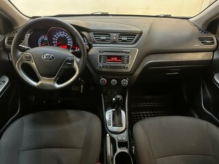2017 Kia Rio III Рестайлинг, серый, 1235000 рублей, вид 5