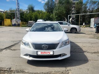 2012 Toyota Camry VII (XV50), белый, 1370000 рублей, вид 1
