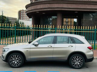 2020 Mercedes-Benz GLC 300 de I (X253) Рестайлинг, серебристый, 4555000 рублей, вид 3