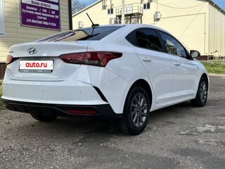 2022 Hyundai Solaris II Рестайлинг, белый, 1700000 рублей, вид 2