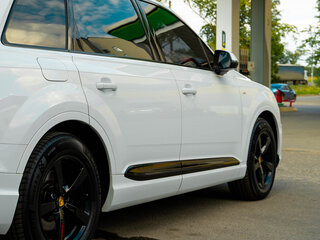 2015 Audi Q7 II (4M), белый, 4000000 рублей, вид 4