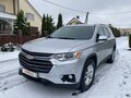 2018 Chevrolet Traverse II, серебристый, 2250000 рублей - вид 3