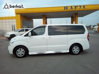 2015 Hyundai Grand Starex I Рестайлинг, белый, 2350000 рублей, вид 3