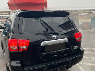 2016 Toyota Sequoia II, чёрный, 5050000 рублей, вид 2