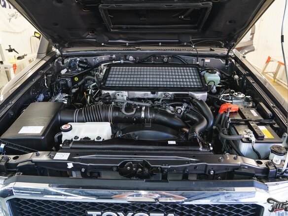 2019 Toyota Land Cruiser 76 70 Series Рестайлинг 1, серый - вид 10