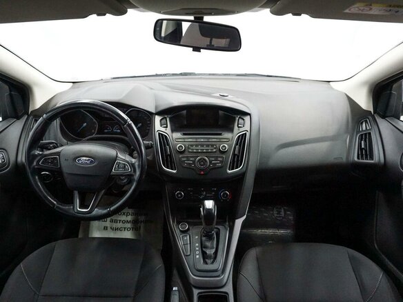 2017 Ford Focus III Рестайлинг, белый - вид 13