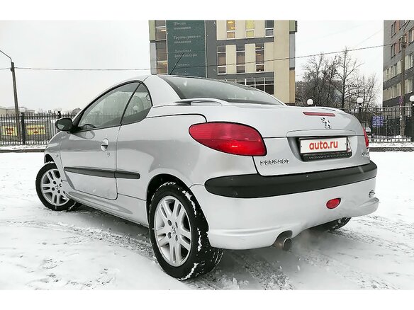 2003 Peugeot 206, серебристый - вид 3