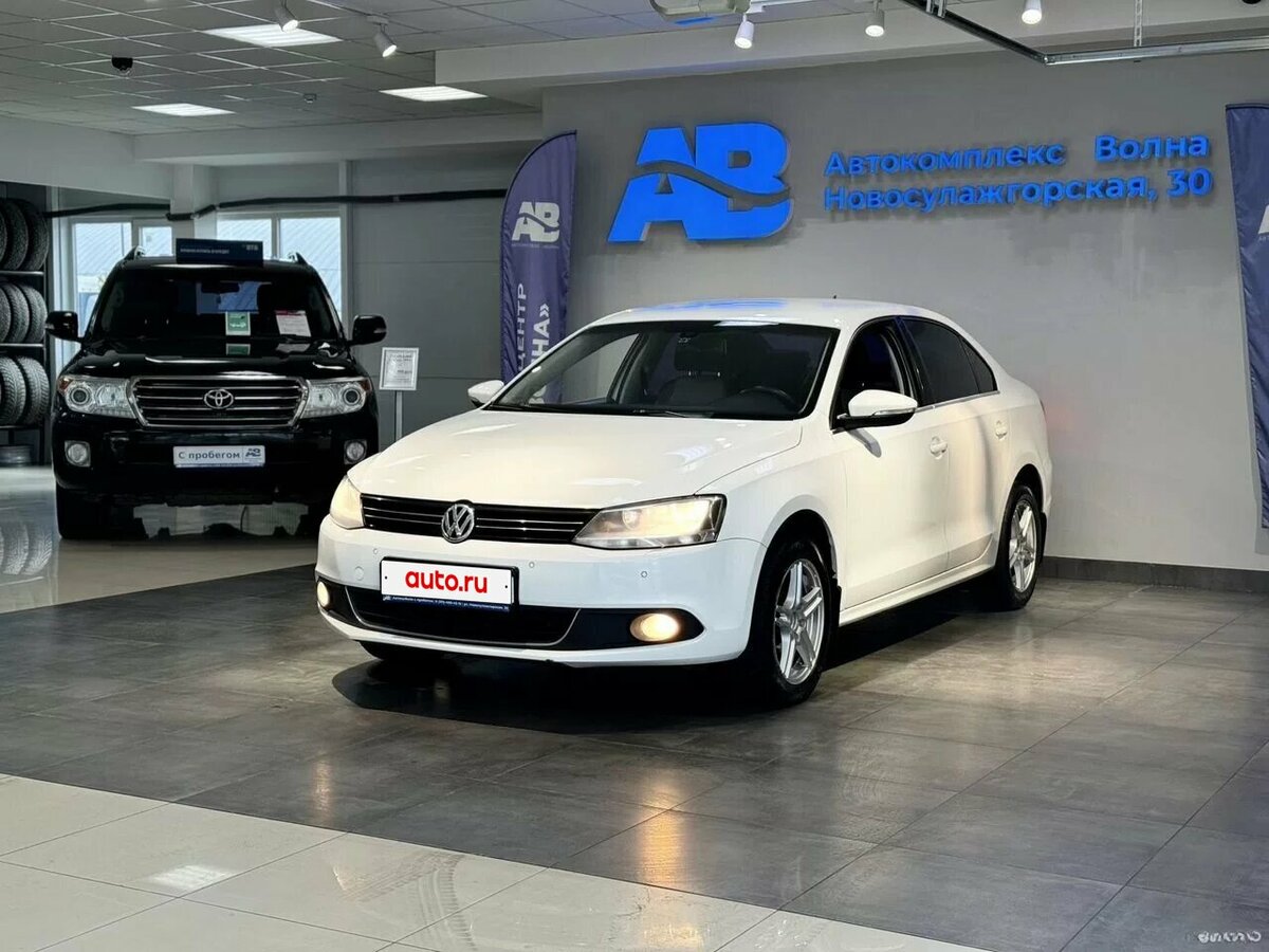 Открыть фотографии: Volkswagen Jetta VI