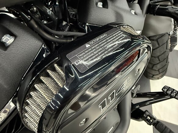 2018 Harley-Davidson Fat Bob, серый, 1790000 рублей - вид 14