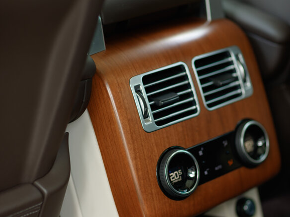 2018 Land Rover Range Rover IV Рестайлинг, чёрный - вид 29