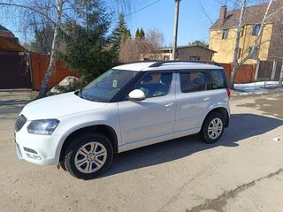 2017 Skoda Yeti I Рестайлинг, белый, 1749000 рублей, вид 3