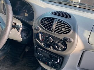 2009 Lada (ВАЗ) Kalina I, белый, 175000 рублей, вид 2