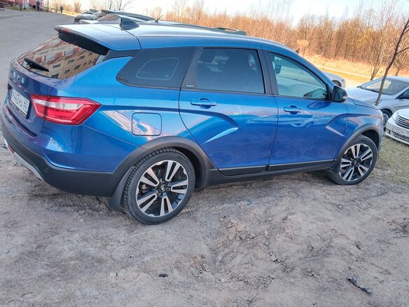2022 Lada (ВАЗ) Vesta SW Cross I, синий, 1900000 рублей - вид 2