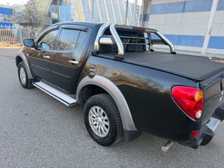 2013 Mitsubishi L200 IV, чёрный, 1420000 рублей, вид 5
